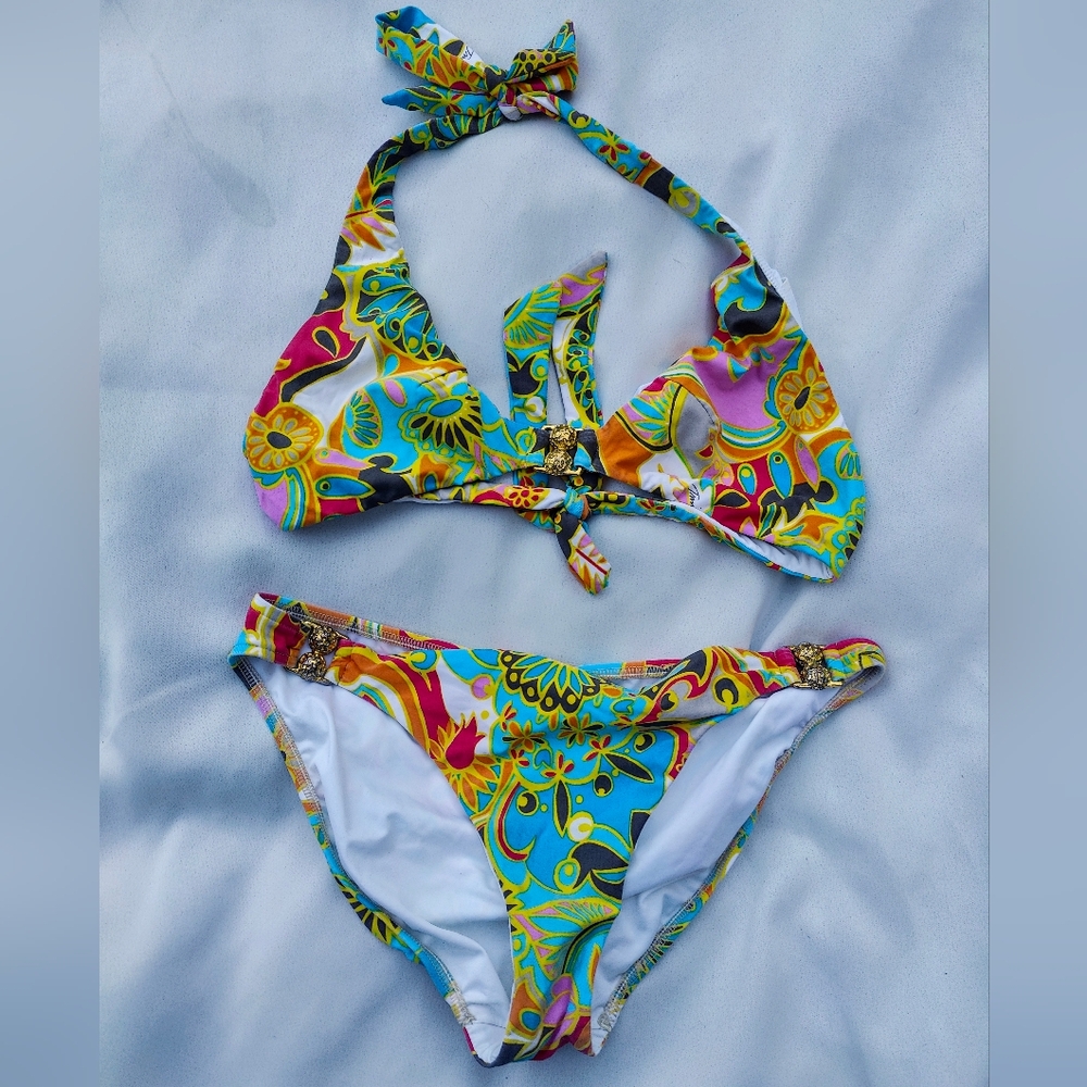 Trina Turk Bold Multicolor Floral Bikini With Gold Tone Details Sz 10